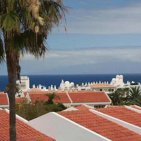 Aparthotel De 2 Con Piscina En Costa Adeje (Tenerife)